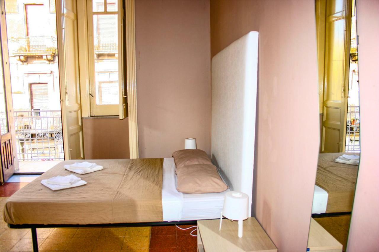 לינה וארוחת בוקר קטאניה La Casa Di Isabella מראה חיצוני תמונה